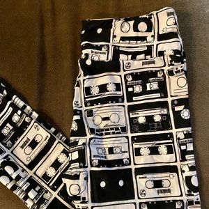 Tapes! Leggings